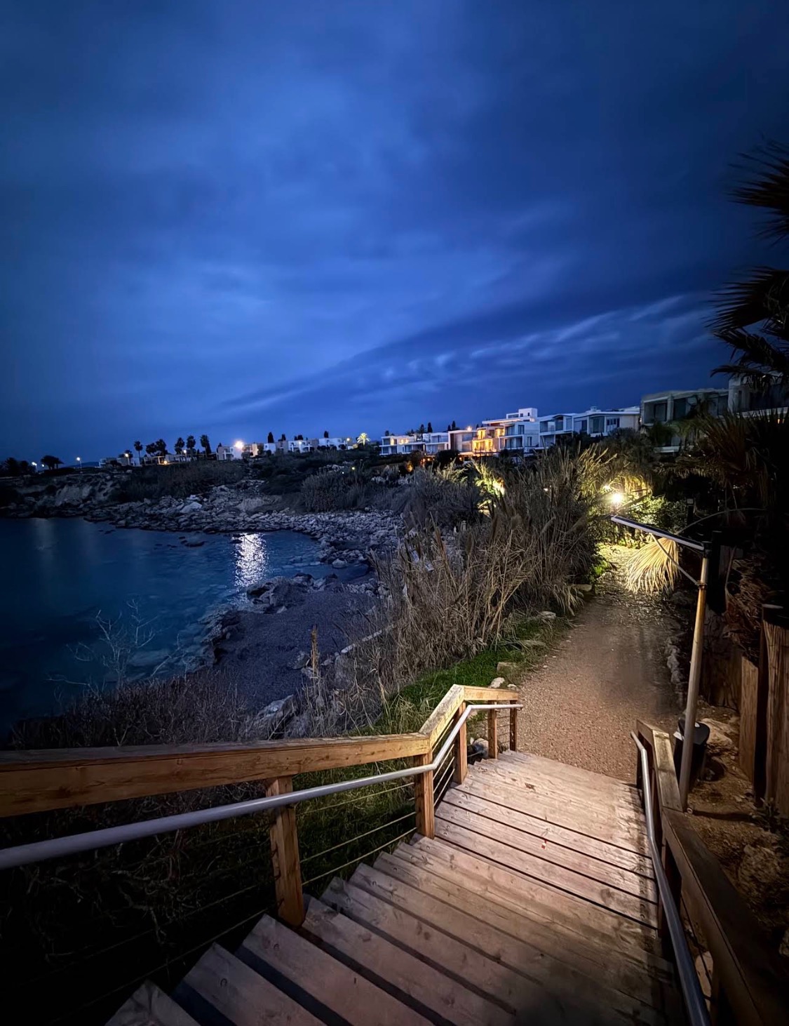 塞浦路斯 Limassol 濱海別墅夜景